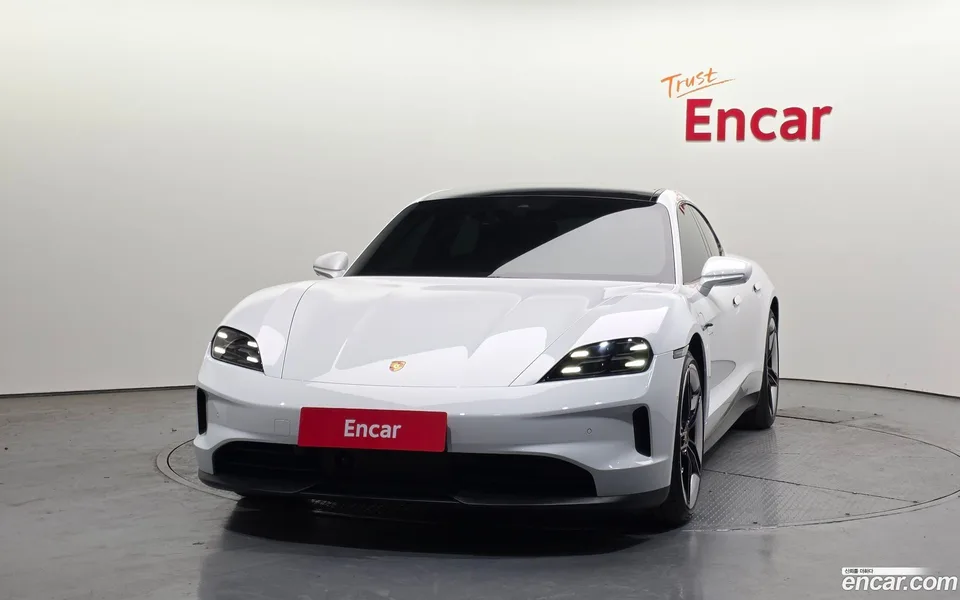 Porsche Taycan 4S 2025 — миниатюра 3