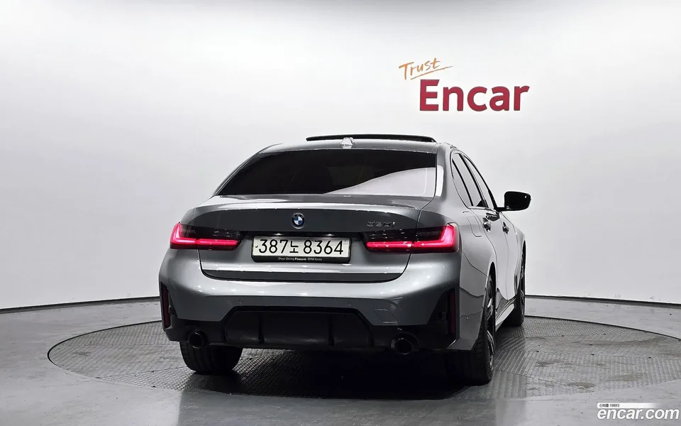 BMW 3 Series 320i M 2024 — миниатюра 4
