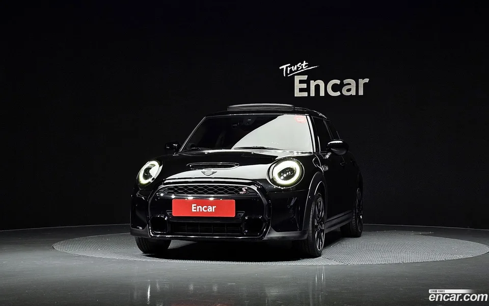 MINI Cooper S 5 2023 — миниатюра 3