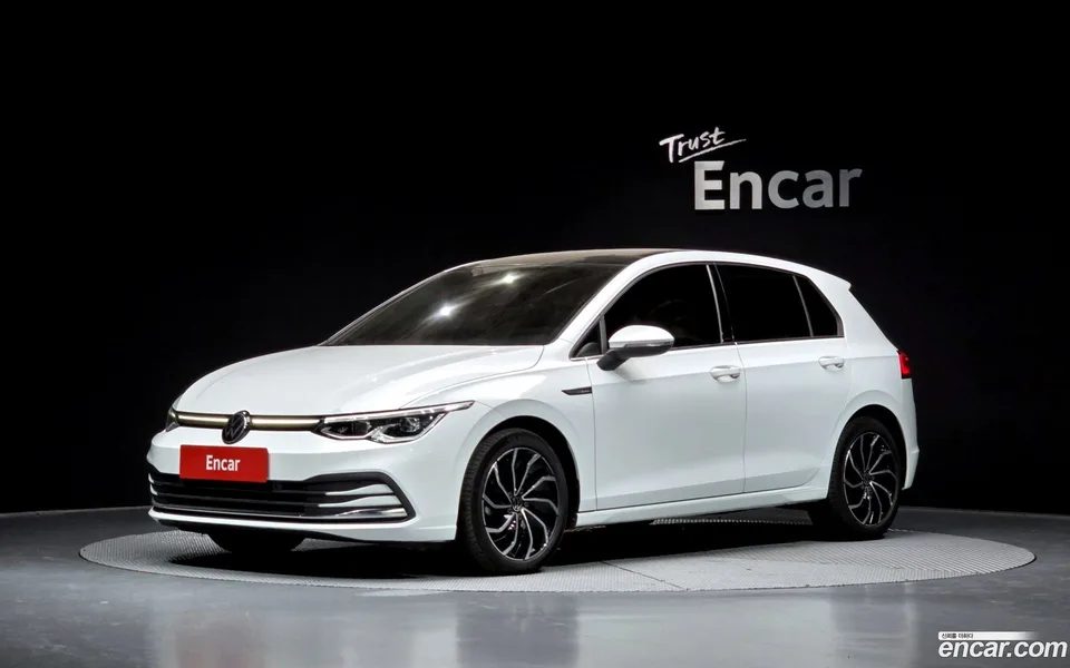 Volkswagen Golf 2.0 TDI 2022 — фото 1, купить с доставкой в Москву
