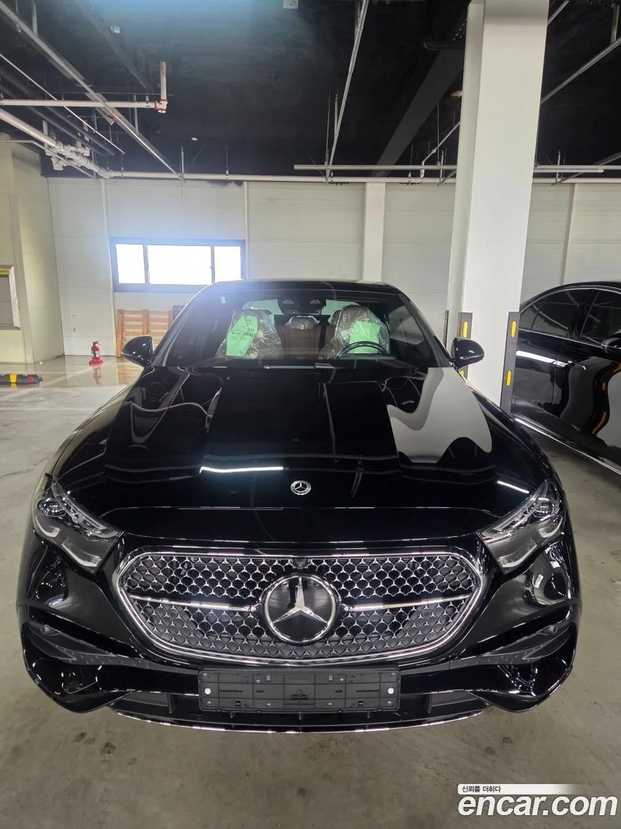 Mercedes-Benz E-Class E300 4MATIC AMG Line 2026 — миниатюра 3