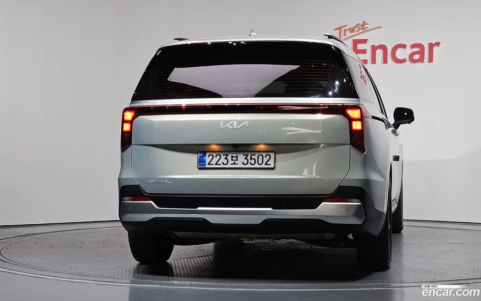 Kia Carnival 9 2025 — миниатюра 4