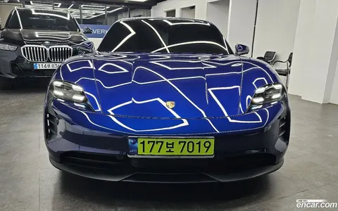 Porsche Taycan 2024 купить в Москве