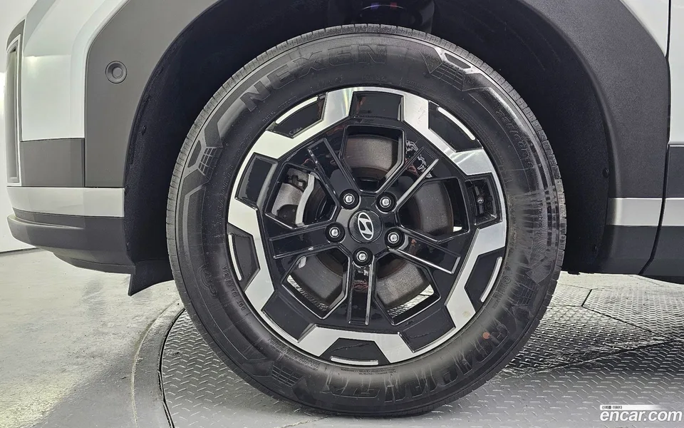 Hyundai SantaFe 2.5T 2WD 2024 — миниатюра 5