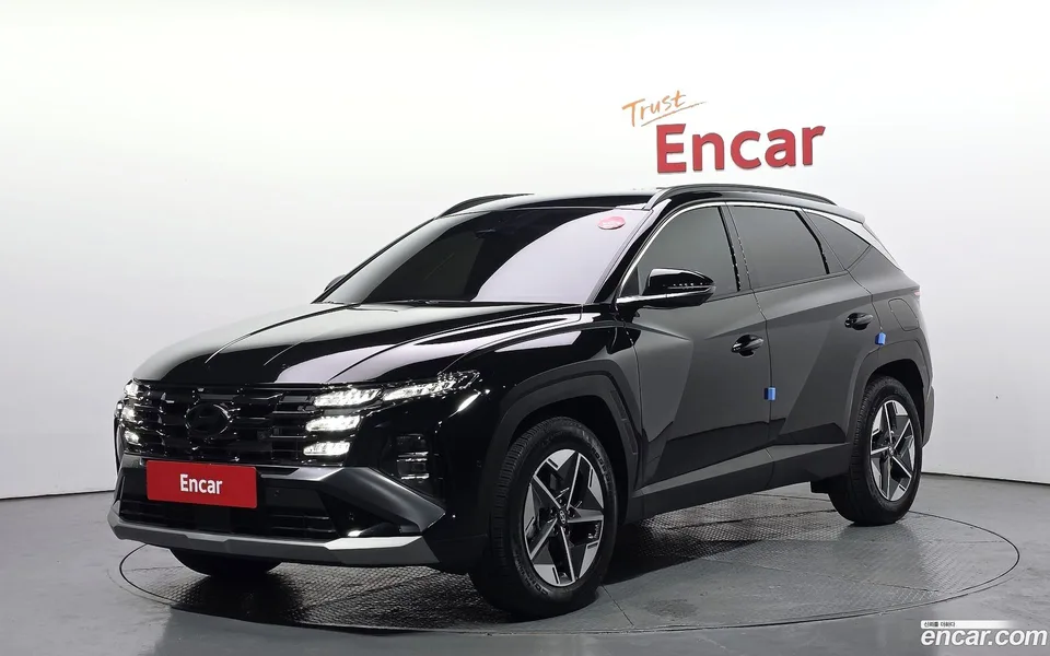 Hyundai Tucson Hybrid NX4 HEV 1.6 2WD 2025 — фото 1, купить с доставкой в Москву