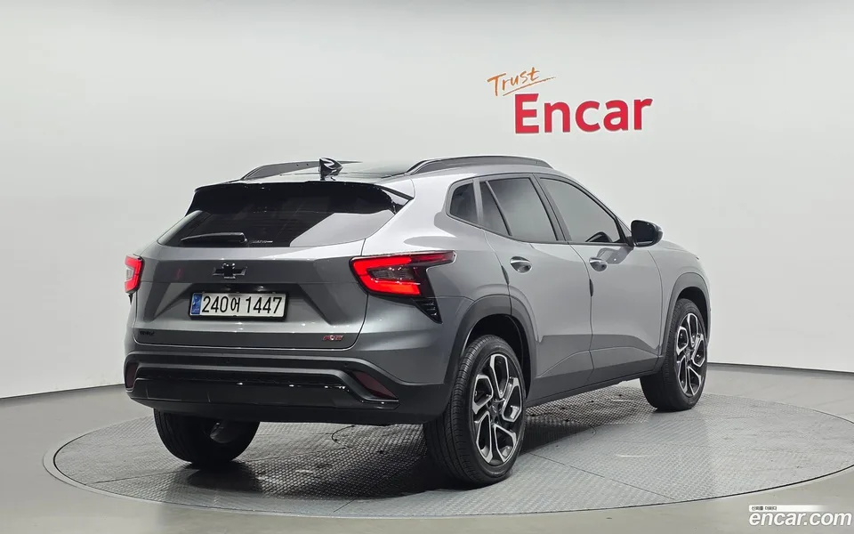 Chevrolet Trax Crossover 1.2 RS 2023 — миниатюра 2