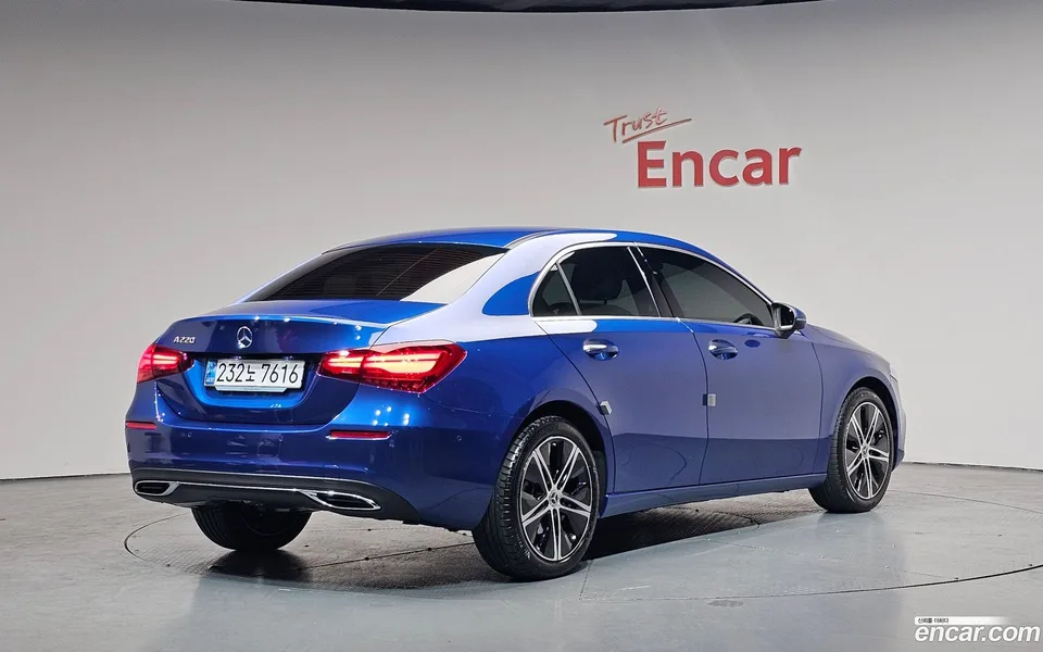 Mercedes-Benz A-Class A220 2024 — миниатюра 2