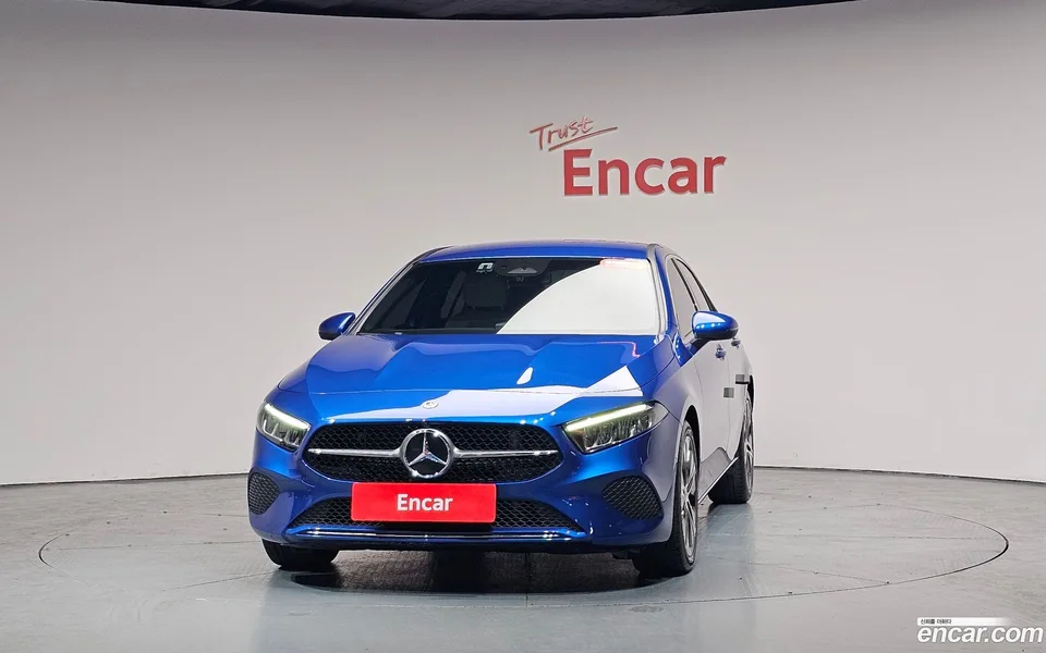 Mercedes-Benz A-Class A220 2024 — миниатюра 3