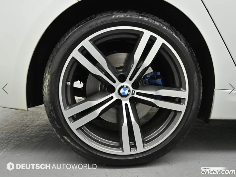 BMW 6 Series GT 630i xDrive M 2022 — миниатюра 5
