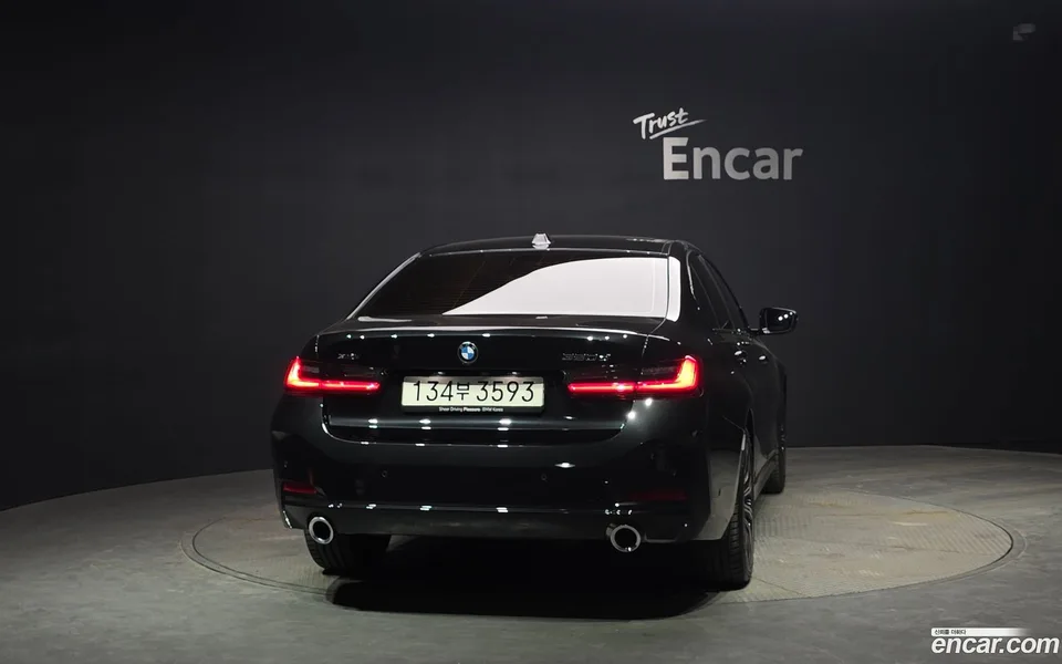 BMW 3 Series 320d xDrive 2025 — миниатюра 4