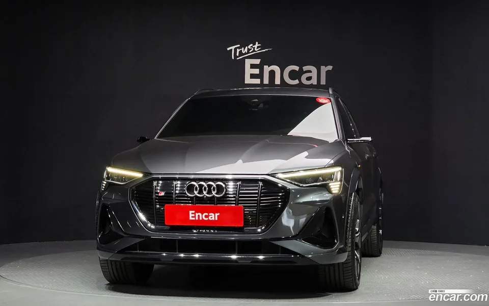 Audi e-tron S 2023 — миниатюра 3