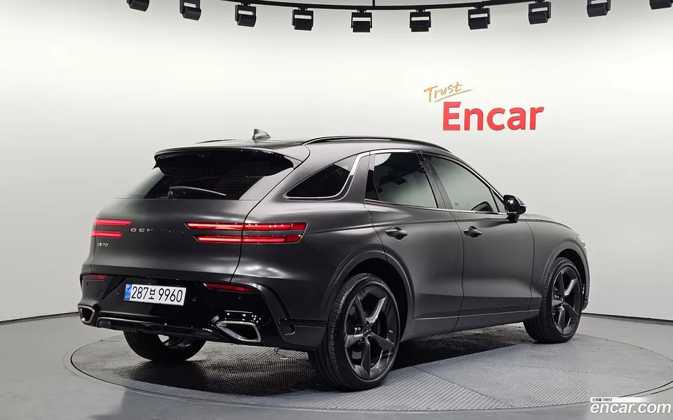 Genesis GV70 2.5T 2WD 2025 — миниатюра 2