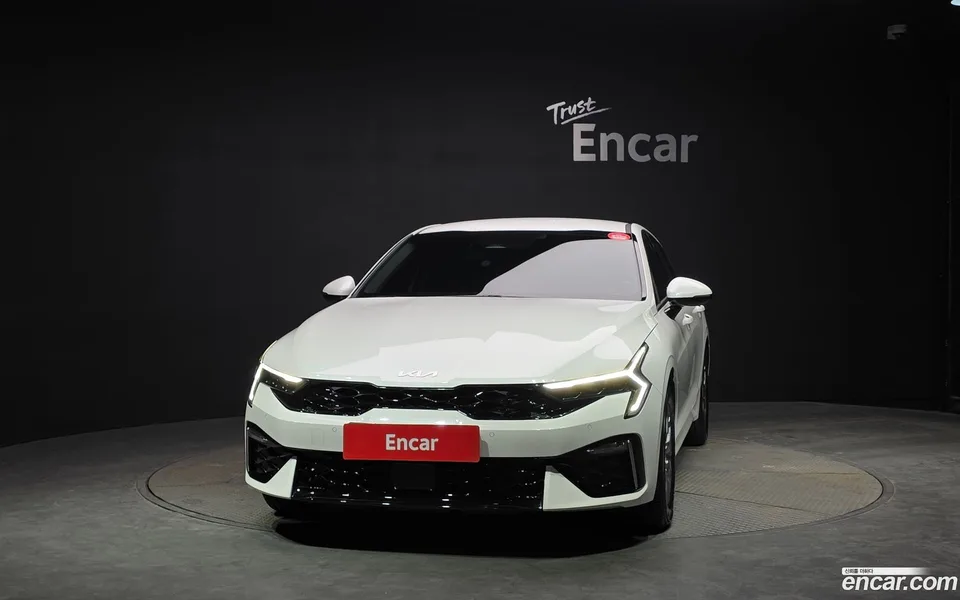 Kia K5 Hybrid 2025 — миниатюра 3