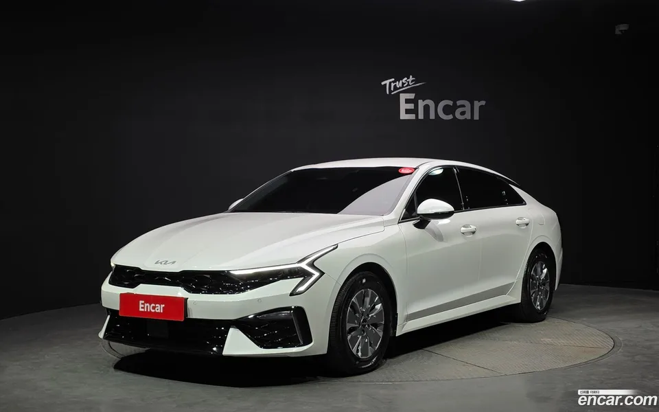 Kia K5 Hybrid 2025 — фото 1, купить с доставкой в Москву