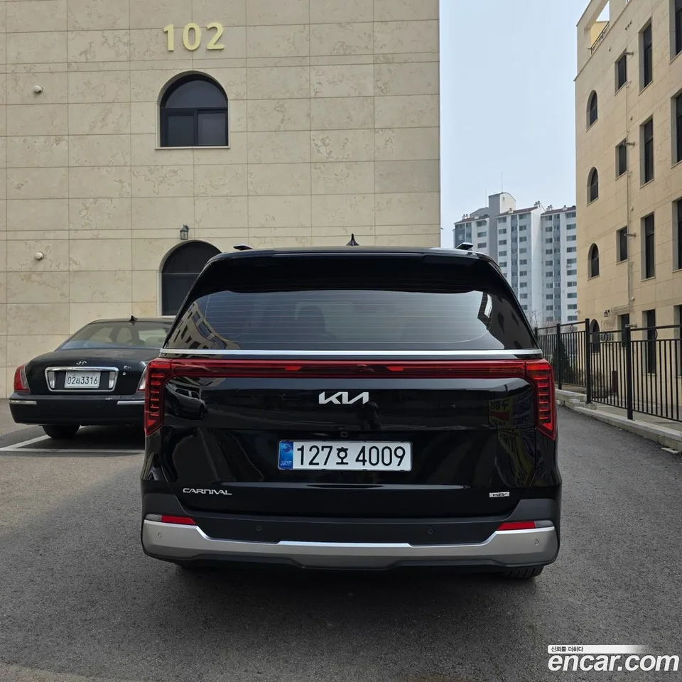 Kia Carnival HEV 9 2026 — миниатюра 4
