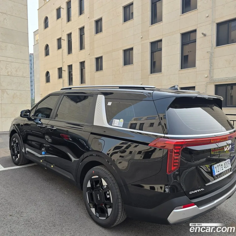 Kia Carnival HEV 9 2026 — миниатюра 5