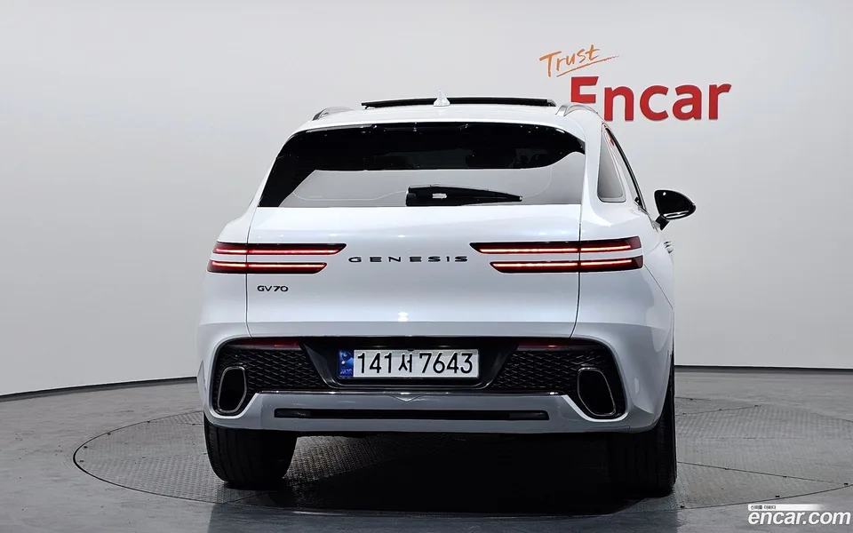 Genesis GV70 2.5T 2WD 2023 — миниатюра 4
