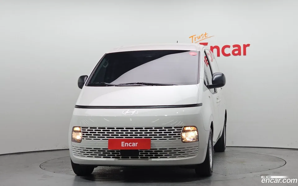 Hyundai Staria 3 2024 — миниатюра 3