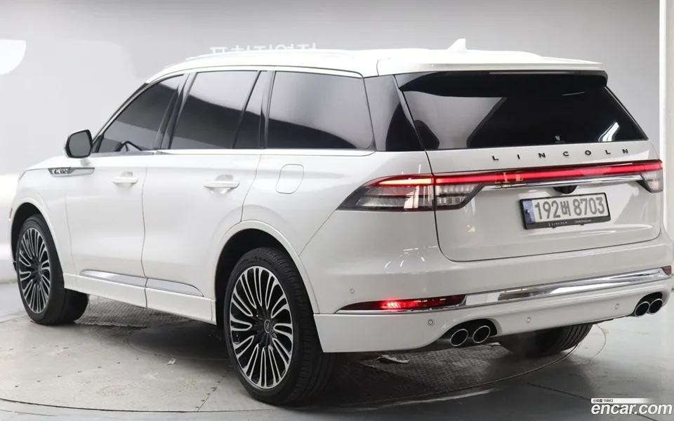 Lincoln Aviator 3.0 AWD 2022 — миниатюра 2
