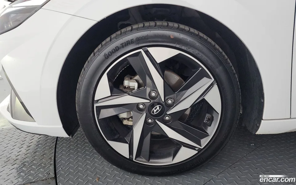 Hyundai Avante 1.6 2022 — миниатюра 5