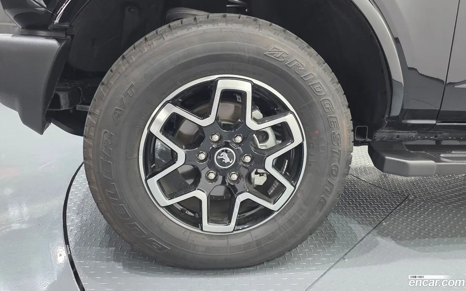 Ford Bronco 2.3 2024 — миниатюра 5