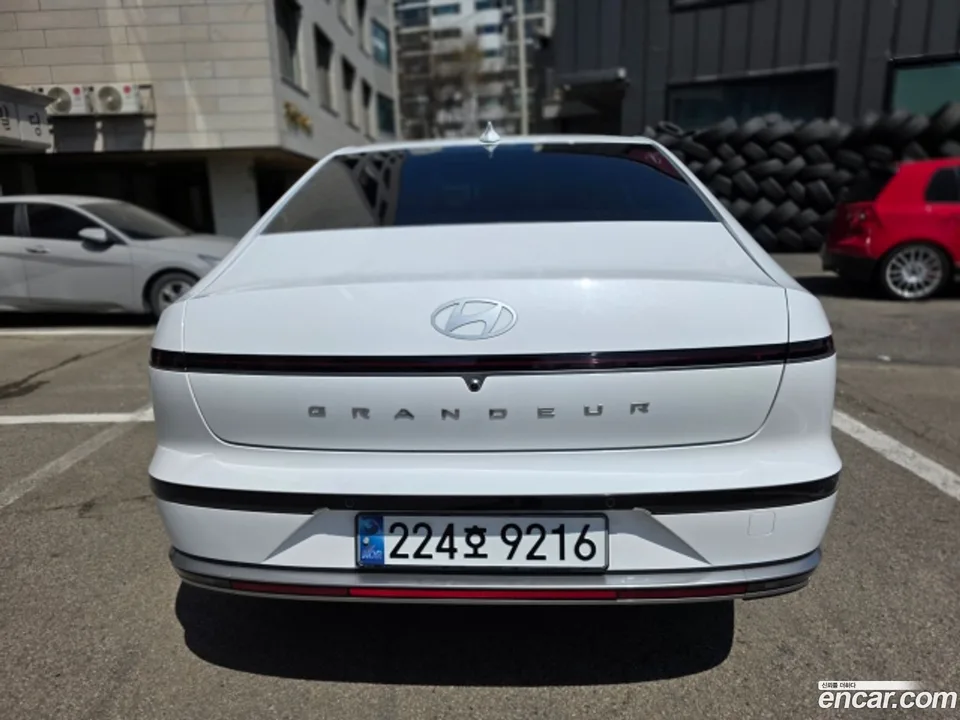 Hyundai Grandeur Hybrid 2024 — миниатюра 3