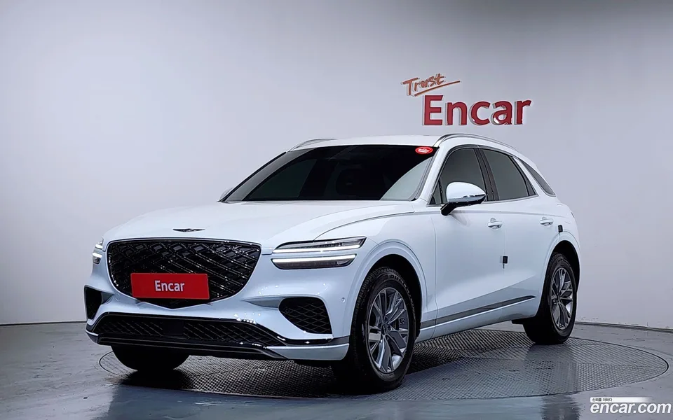 Genesis GV70 2.5T 2WD 2025 — фото 1, купить с доставкой в Москву