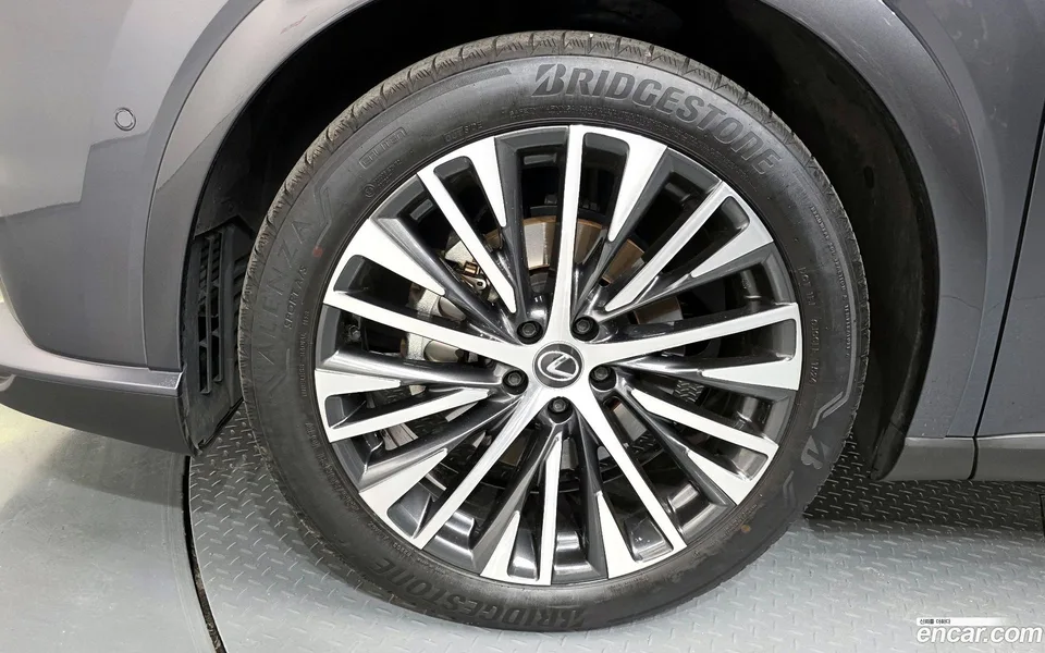 Lexus RX 450h+ 2024 — миниатюра 5
