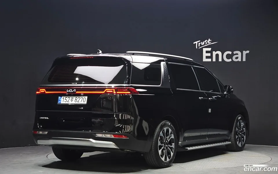 Kia Carnival 9 2023 — миниатюра 2