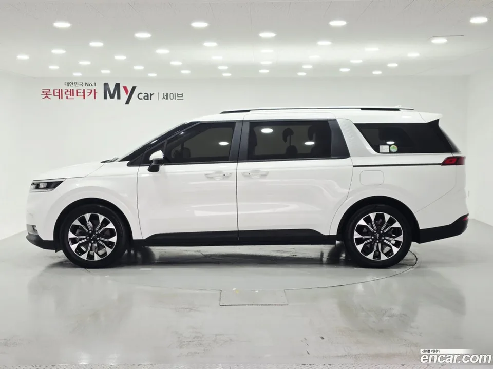 Kia Carnival 9 2023 — миниатюра 2