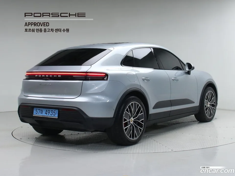 Porsche Macan Electric 4S 2025 — миниатюра 2