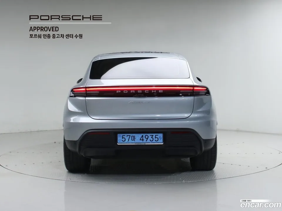 Porsche Macan Electric 4S 2025 — миниатюра 4