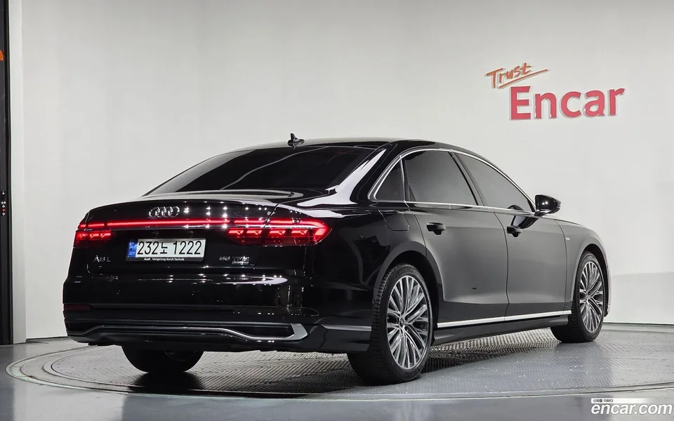 Audi A8 55 TFSI LWB 2023 — миниатюра 2