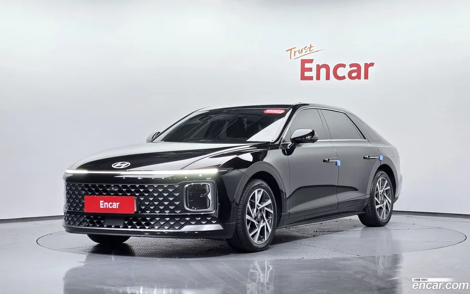 Hyundai Grandeur Hybrid 2023 — фото 1, купить с доставкой в Москву