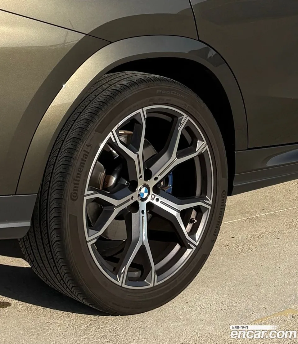 BMW X6 xDrive40i M 2022 — миниатюра 5