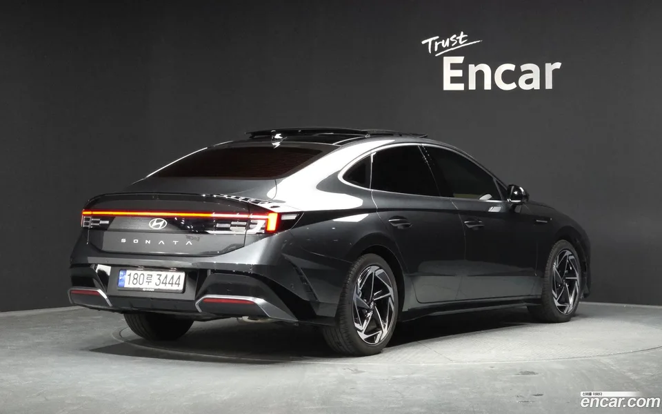 Hyundai Sonata The Edge 1.6 2023 — миниатюра 2