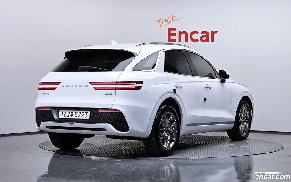 Genesis GV70 2.2 AWD 2022 — миниатюра 2