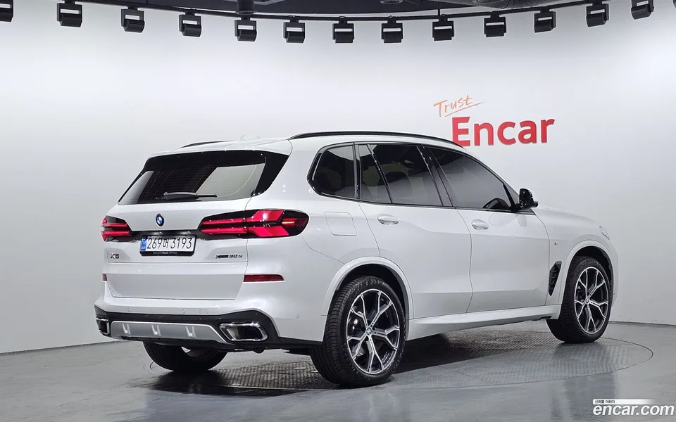 BMW X5 xDrive 30d M 2025 — миниатюра 2