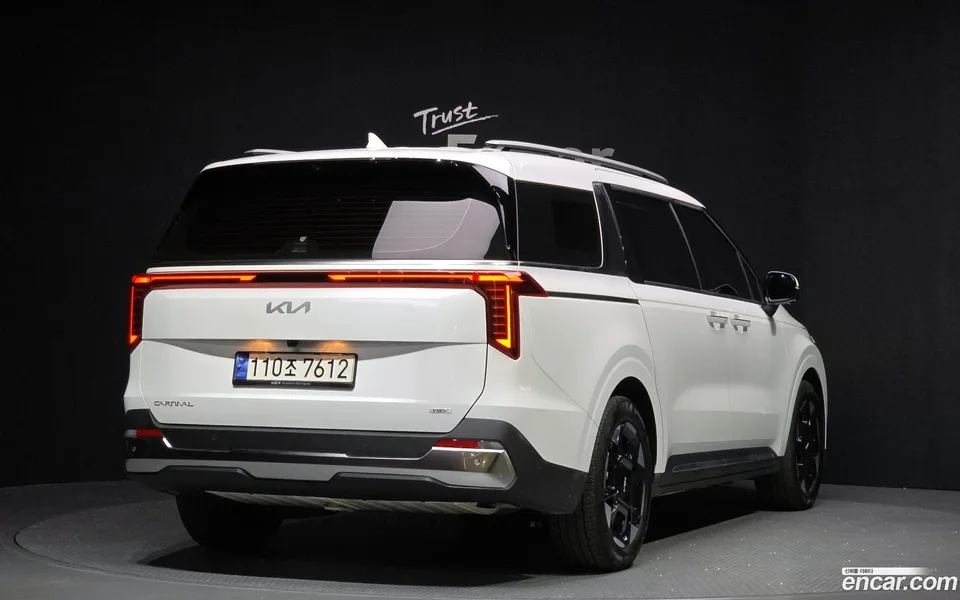 Kia Carnival HEV 7 2024 — миниатюра 2