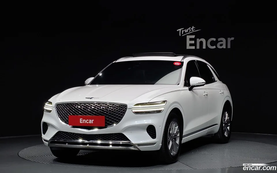 Genesis GV70 2.5T 2WD 2022 — фото 1, купить с доставкой в Москву