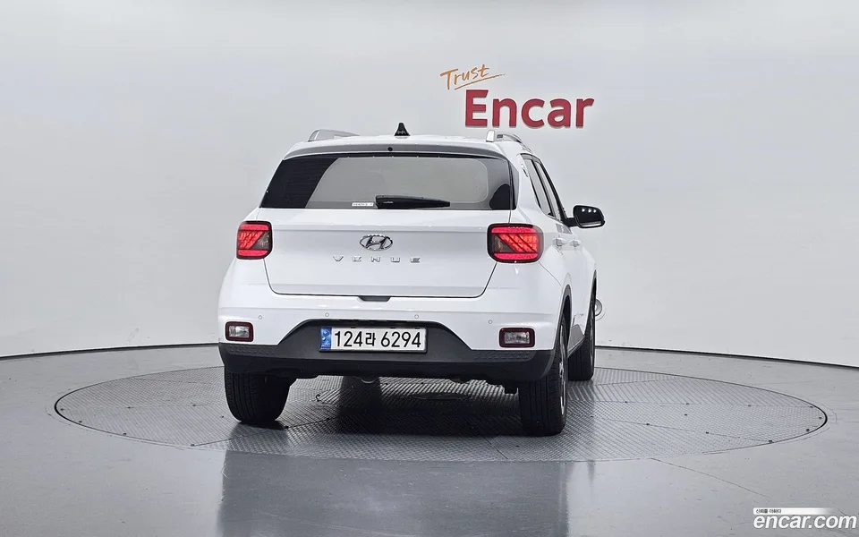 Hyundai Venue 1.6 2023 — миниатюра 4