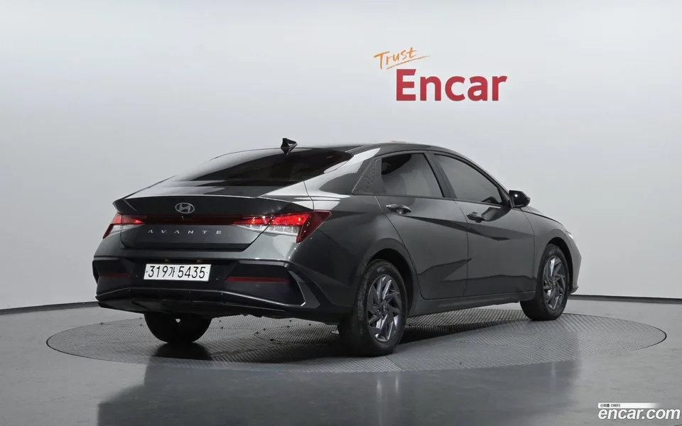 Hyundai Avante CN7 1.6 2024 — миниатюра 2