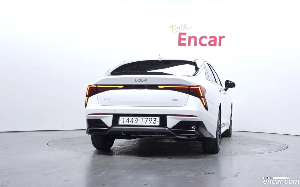 Kia K5 Hybrid 2025 — миниатюра 4