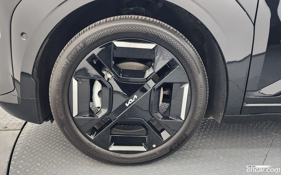 Kia EV3 2WD 2024 — миниатюра 5