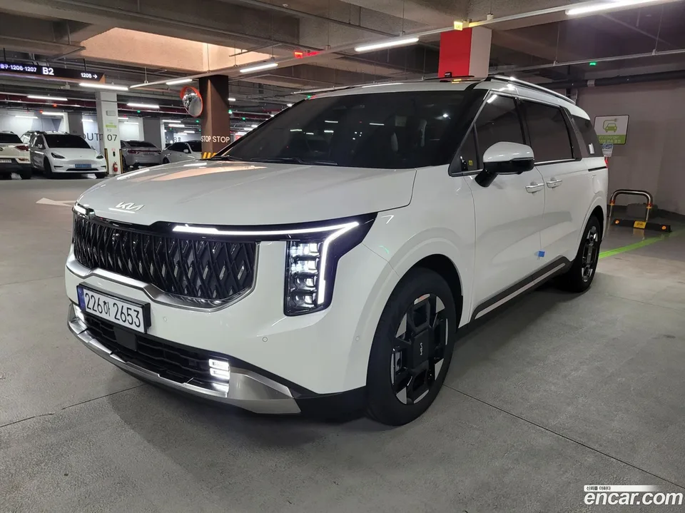 Kia Carnival HEV 9 2025 — миниатюра 2