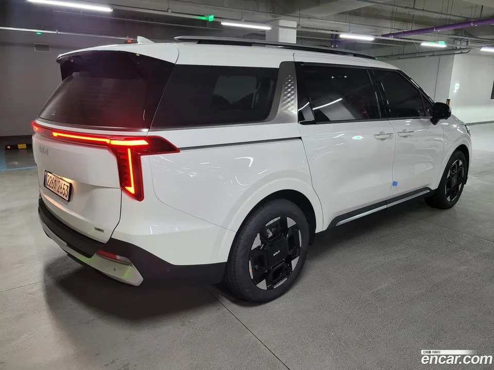 Kia Carnival HEV 9 2025 — миниатюра 5