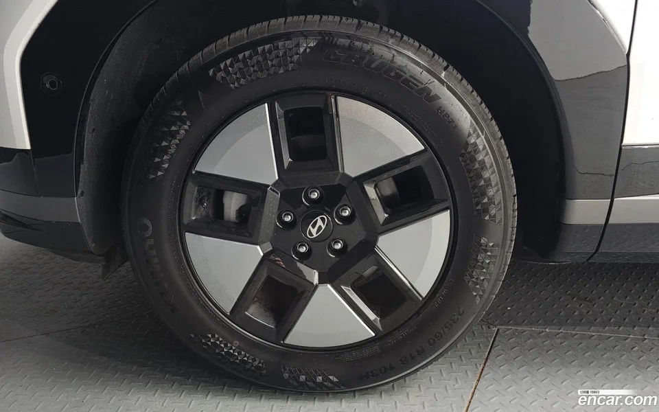 Hyundai Santa Fe HEV 1.6 2WD 2024 — миниатюра 5
