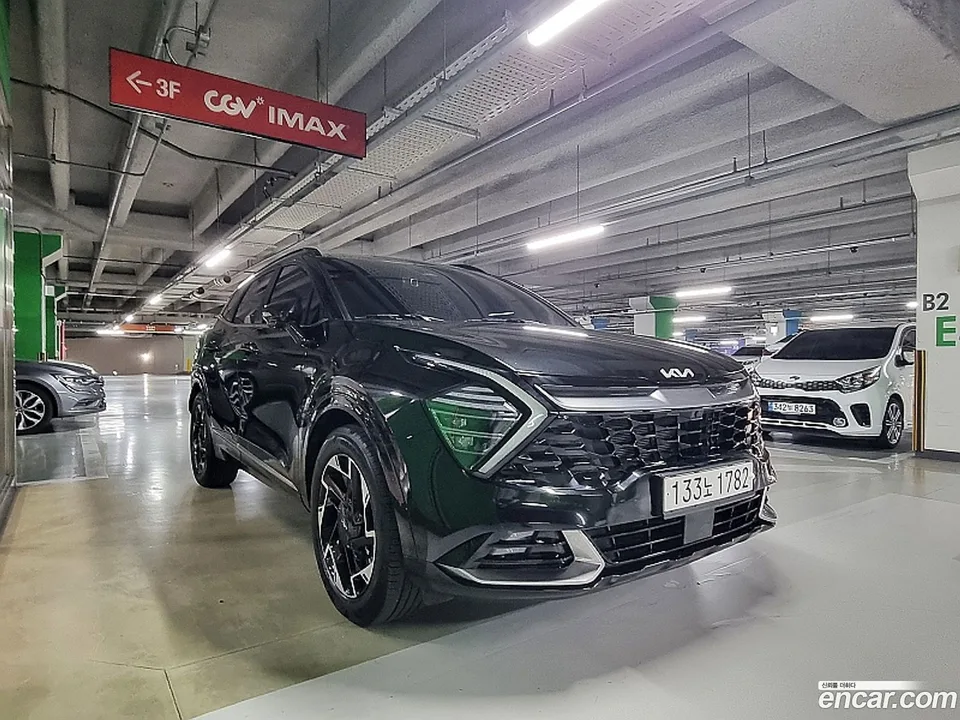 Kia Sportage 1.6 2WD 2023 — миниатюра 2