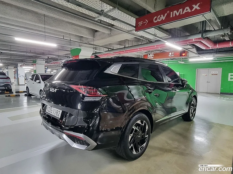 Kia Sportage 1.6 2WD 2023 — миниатюра 4