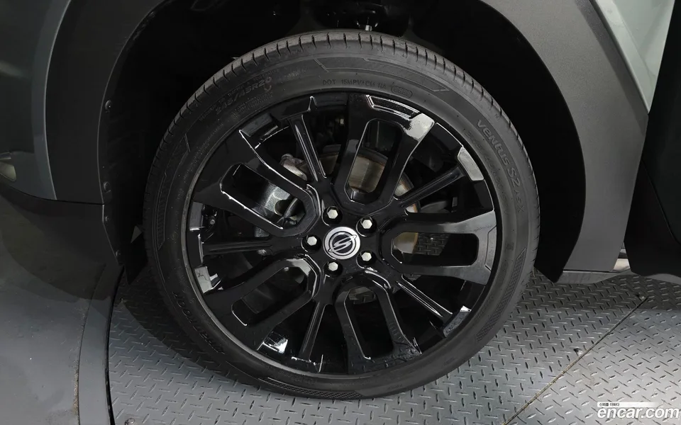 KG Mobility Torres 1.5 2WD 2022 — миниатюра 5